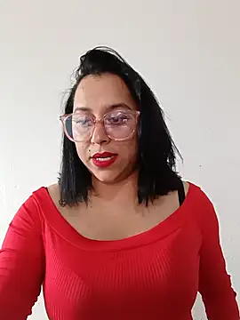 Caroline-17 online show from 11/24/25, 06:07