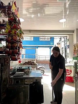 Snapshot of chanelketty chatting on 11/23/25, 02:17 chanelketty online show from 11/23/25, 02:17