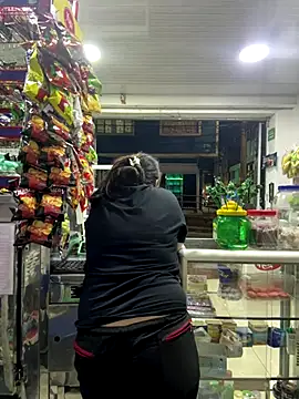 Snapshot of chanelketty chatting on 11/29/25, 12:13 chanelketty online show from 11/29/25, 12:13