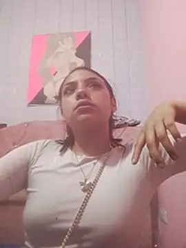 Snapshot of Victoria_Alvarez chatting on 11/19/25, 01:05 Victoria Alvarez online show from 11/19/25, 01:05