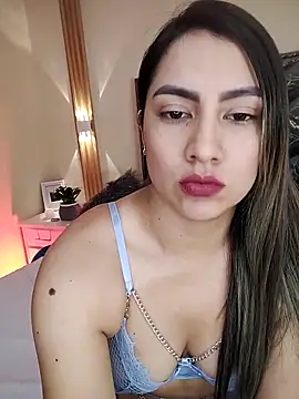 Snapshot of Violeth_Grey chatting on 10/29/25, 08:10 Violeth Grey online show from 10/29/25, 08:10