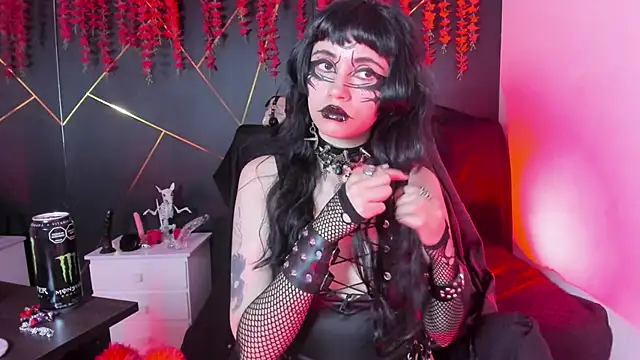 Snapshot of Yueeclipsa chatting on 11/14/25, 03:05 Yueeclipsa online show from 11/14/25, 03:05