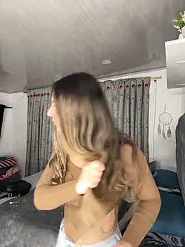 sarah honey   online show from 10/28/25, 10:52