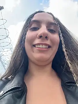 sarah honey   online show from 12/01/25, 03:06