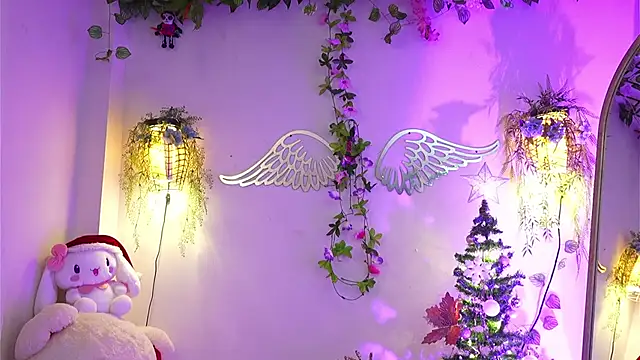 ISA NIXON online show from 12/16/25, 08:58