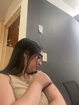 Snapshot of Kloe_Novoa chatting on 11/08/25, 01:22 Kloe Novoa online show from 11/08/25, 01:22