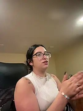 Kloe Novoa online show from 02/25/26, 12:37