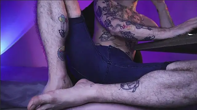 Snapshot of TokyoHatsumoto chatting on 11/29/25, 12:24 TokyoHatsumoto online show from 11/29/25, 12:24