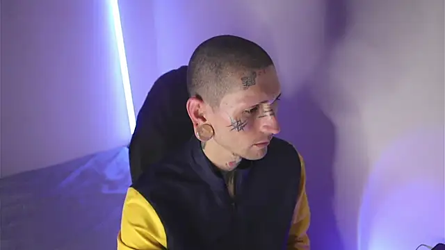 Snapshot of TokyoHatsumoto chatting on 02/08/26, 12:47 TokyoHatsumoto online show from 02/08/26, 12:47