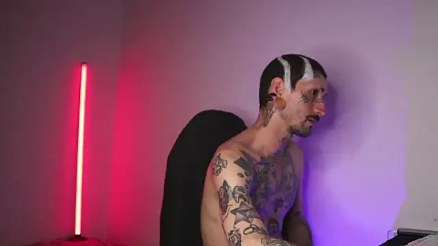 TokyoHatsumoto online show from 03/13/26, 11:22