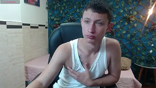 Snapshot of Garuo_18 chatting on 11/07/25, 03:28 Garuo 18 online show from 11/07/25, 03:28