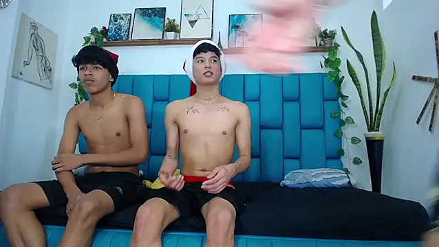 Hot Boys Latinos X online show from 12/22/25, 11:35