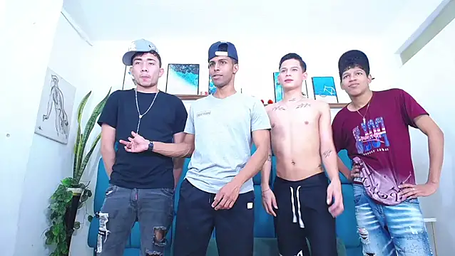 Hot Boys Latinos X online show from 03/10/26, 07:41