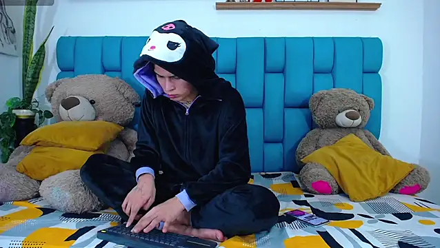 Hot Boys Latinos X online show from 03/20/26, 02:00