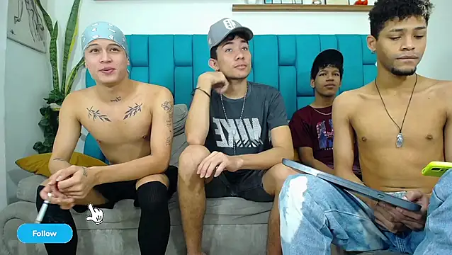 Hot Boys Latinos X online show from 04/06/26, 05:25