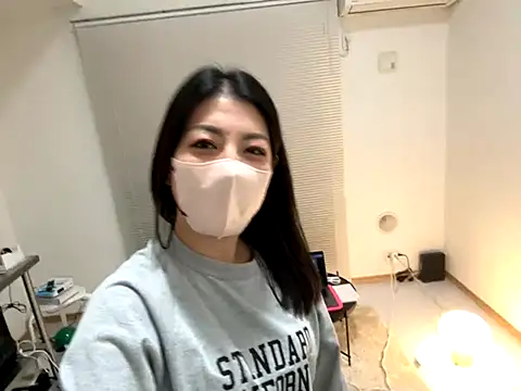 Snapshot of akimix_xoxo chatting on 11/04/25, 01:10 akimix xoxo online show from 11/04/25, 01:10