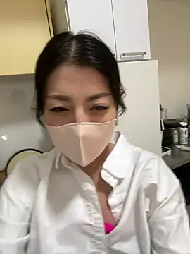 Snapshot of akimix_xoxo chatting on 11/10/25, 02:38 akimix xoxo online show from 11/10/25, 02:38