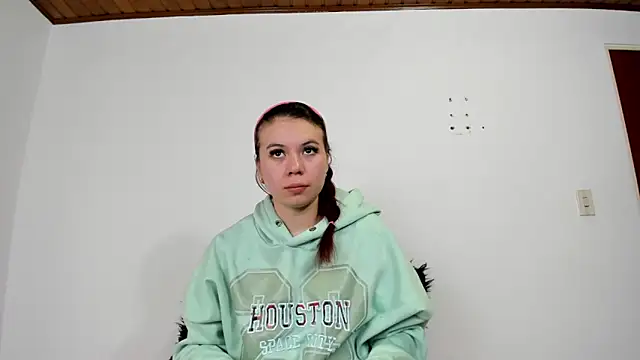 Vanessa Martinz online show from 11/03/25, 11:55