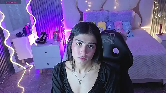 MAIILY TAY online show from 01/08/26, 11:45