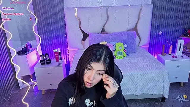 MAIILY TAY online show from 02/06/26, 12:08