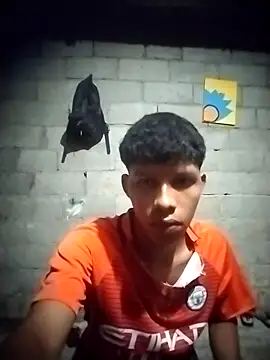 Snapshot of Brayanjuarez_10 chatting on 10/29/25, 02:25 Brayanjuarez 10 online show from 10/29/25, 02:25