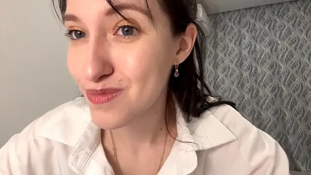 Snapshot of MerrillYeast chatting on 11/09/25, 08:51 MerrillYeast online show from 11/09/25, 08:51