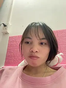 Snapshot of Tina_x chatting on 12/21/25, 06:04 Tina x online show from 12/21/25, 06:04