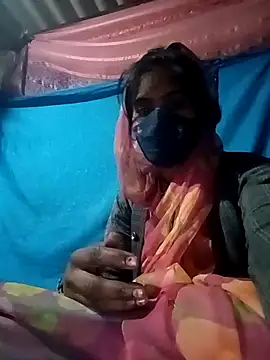 Janvi babby online show from 11/28/25, 04:09