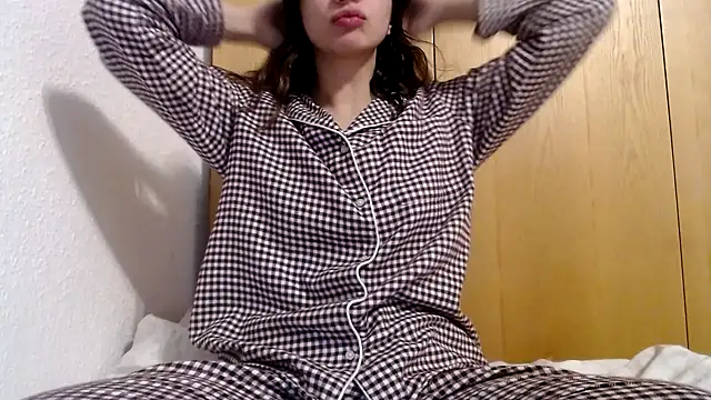 bellefleurrr online show from 11/07/25, 08:42