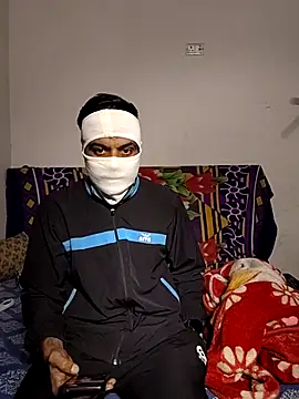 Snapshot of Heena-143 chatting on 11/17/25, 05:30 Heena-143 online show from 11/17/25, 05:30