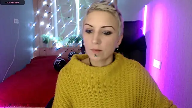 Snapshot of Sweet-n-Strong chatting on 11/09/25, 08:34 Sweet-n-Strong online show from 11/09/25, 08:34