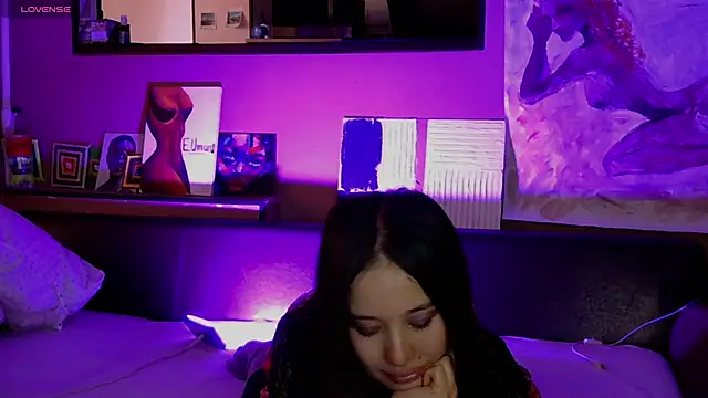 Snapshot of LumiHeart chatting on 03/08/26, 04:49 LumiHeart online show from 03/08/26, 04:49