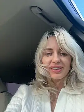 blondegirlx online show from 11/07/25, 01:00