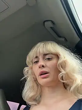 Snapshot of blondegirlx chatting on 06/09/26, 12:50 blondegirlx online show from 06/09/26, 12:50