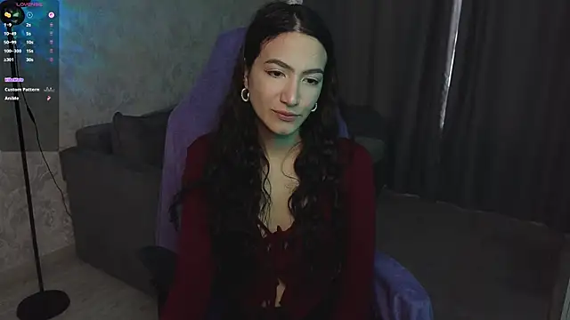 Mulan Lo online show from 04/08/26, 10:15