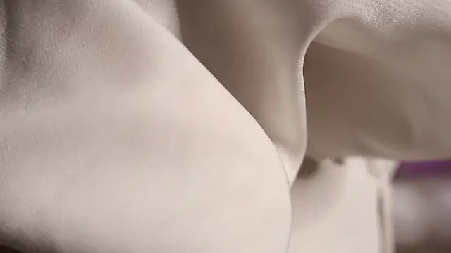 Snapshot of Petalwren chatting on 12/19/25, 12:34 Petalwren online show from 12/19/25, 12:34