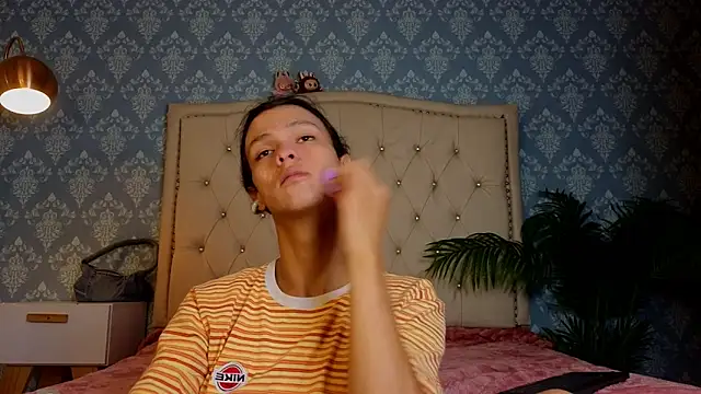 Indi rave online show from 01/12/26, 03:39