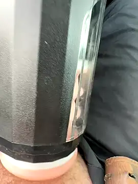 Snapshot of Quickcum2201 chatting on 12/13/25, 07:53 Quickcum2201 online show from 12/13/25, 07:53