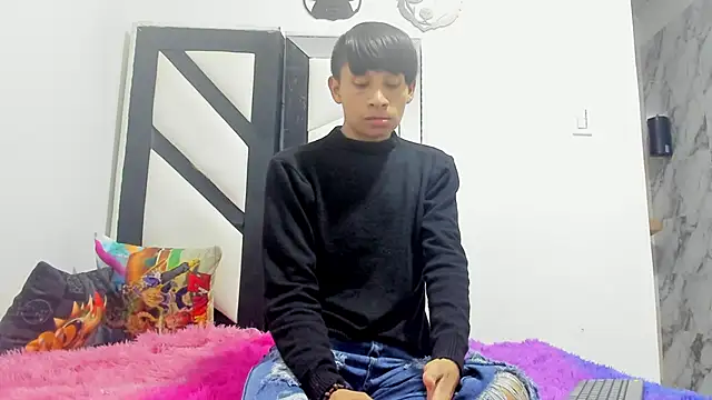 Snapshot of ALEXANDRO_BOVER chatting on 11/07/25, 07:14 ALEXANDRO BOVER online show from 11/07/25, 07:14