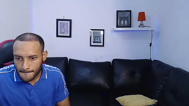 Snapshot of Giselle_Max chatting on 11/07/25, 01:44 Giselle Max online show from 11/07/25, 01:44