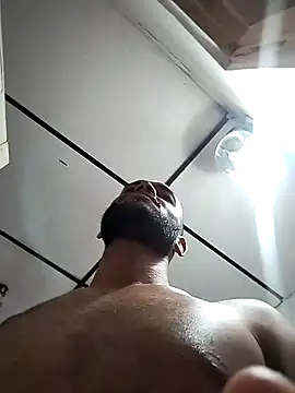 Snapshot of Giselle_Max chatting on 11/18/25, 03:38 Giselle Max online show from 11/18/25, 03:38