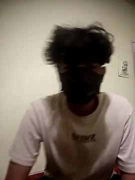 Snapshot of kriZ08 chatting on 11/09/25, 05:17 kriZ08 online show from 11/09/25, 05:17