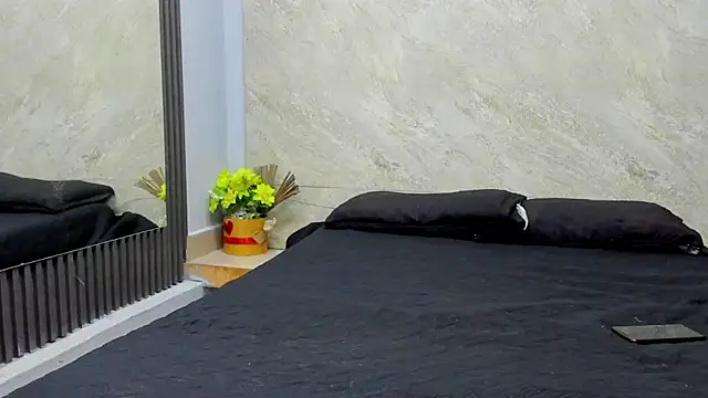 Sarahh-19 online show from 11/14/25, 11:53