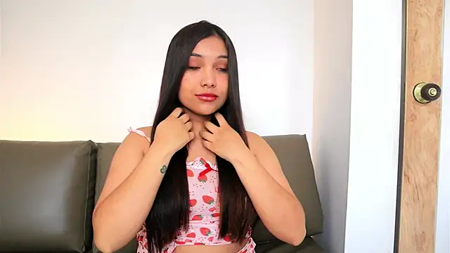 Isabelle Lane online show from 04/13/26, 12:43