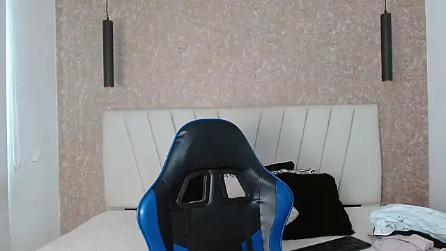 AliceSmity  online show from 03/28/26, 01:33