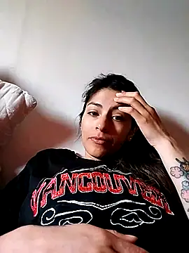 Snapshot of besosseductores chatting on 11/03/25, 03:24 besosseductores online show from 11/03/25, 03:24