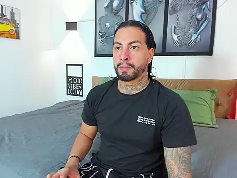 christopher palmerjs online show from 12/21/25, 09:22