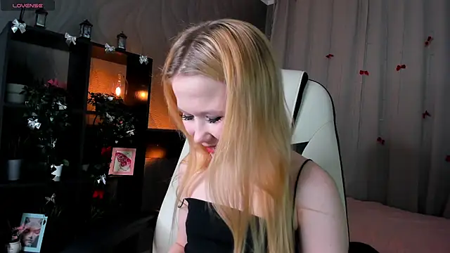 VivieSunn online show from 02/05/26, 03:33