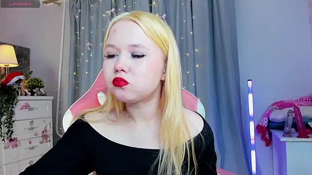 VivieSunn online show from 02/11/26, 03:33