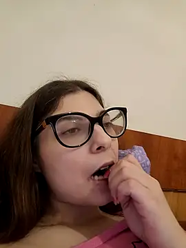 sweetbabygirlforyou online show from 03/04/26, 10:16